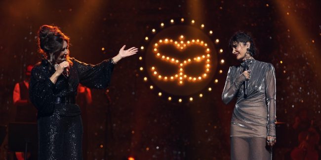 Sıla ile Nüket Duru aynı sahnede