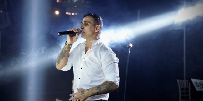 Doğuş sevgililer için söyledi