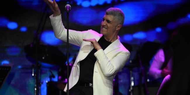 Yoğun ilgi üzerine tekrar sahnede