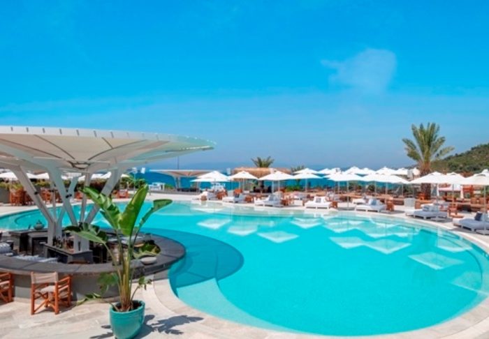 Frankie Beach Club kapılarını açıyor