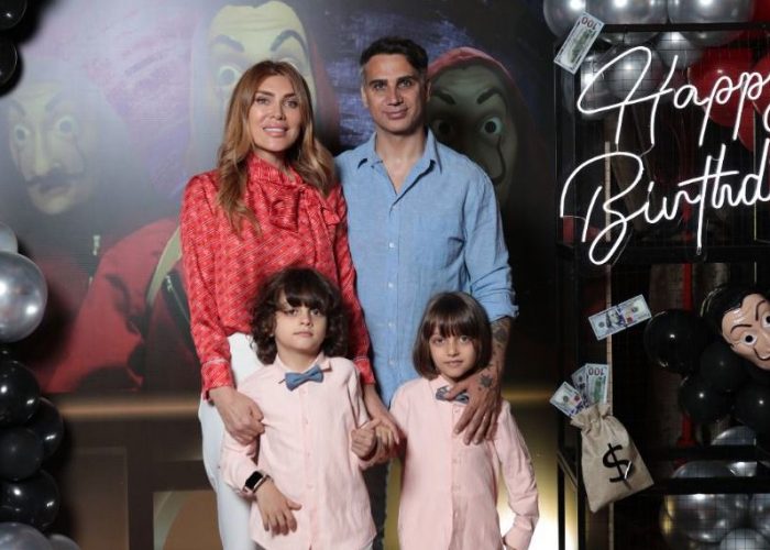 İkizlere Azerbaycan'da doğumgünü
