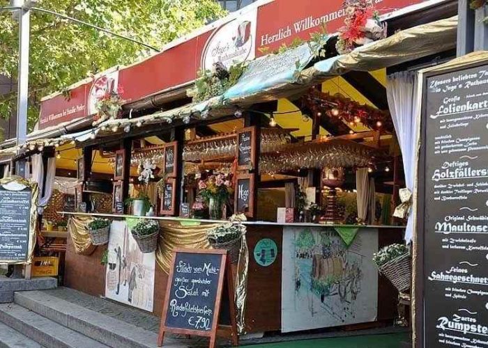 STUTTGARTER WEİNDORF FESTİVALİ