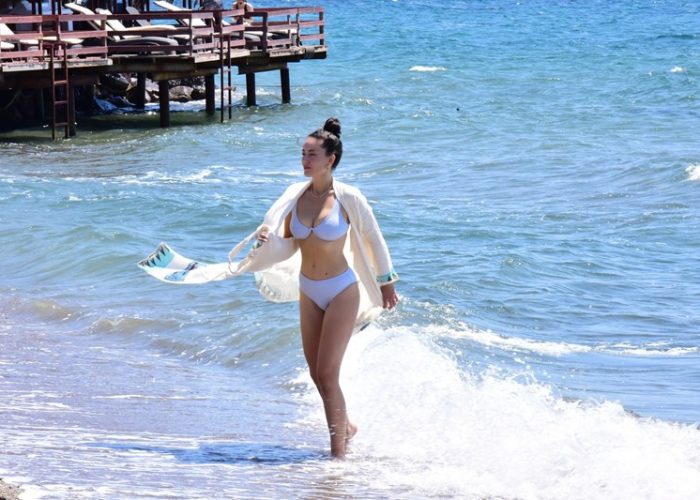 Çalışmaya ara verdi soluğu Bodrum’da aldı