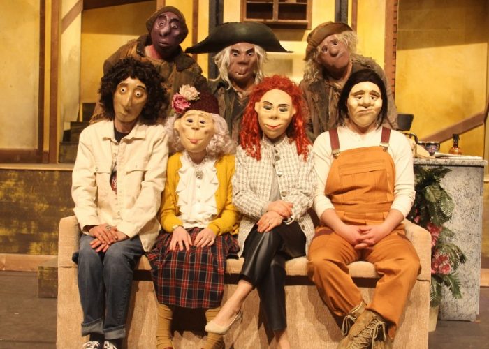 Türkiye’nin Tek Mask Tiyatrosu “Sersemler Evi”