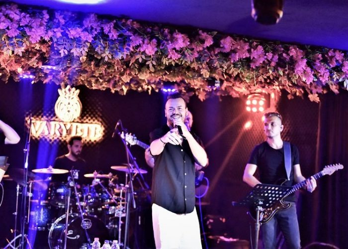 Kapılar kapansın gece başlıyor