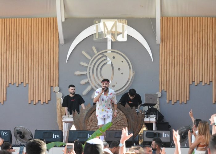 Sefo Çeşme’yi salladı 