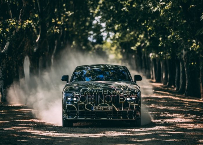 Rolls-Royce Spectre testleri başarı ile geçti