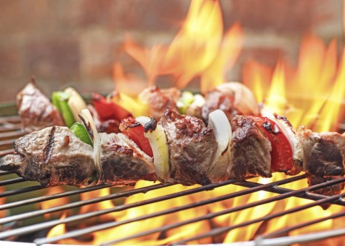 İkramda tatlılara yenik düşmeyin!