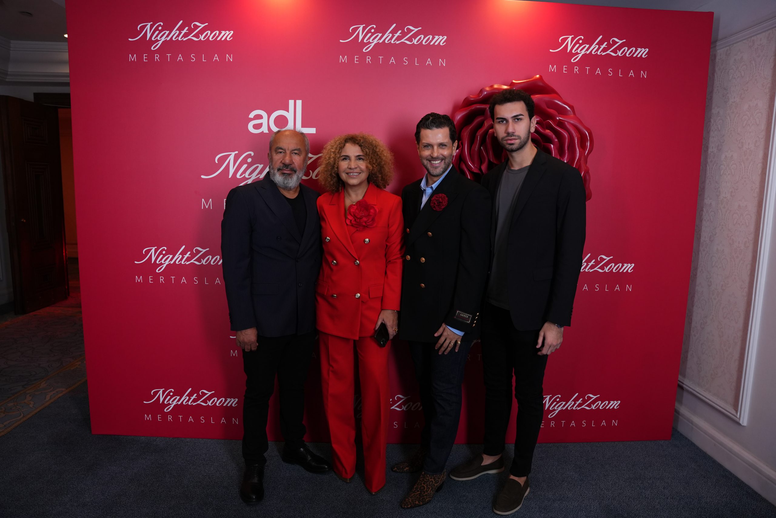 adL Night Zoom x Mert Aslan Song of the Rose koleksiyonuna özel defile