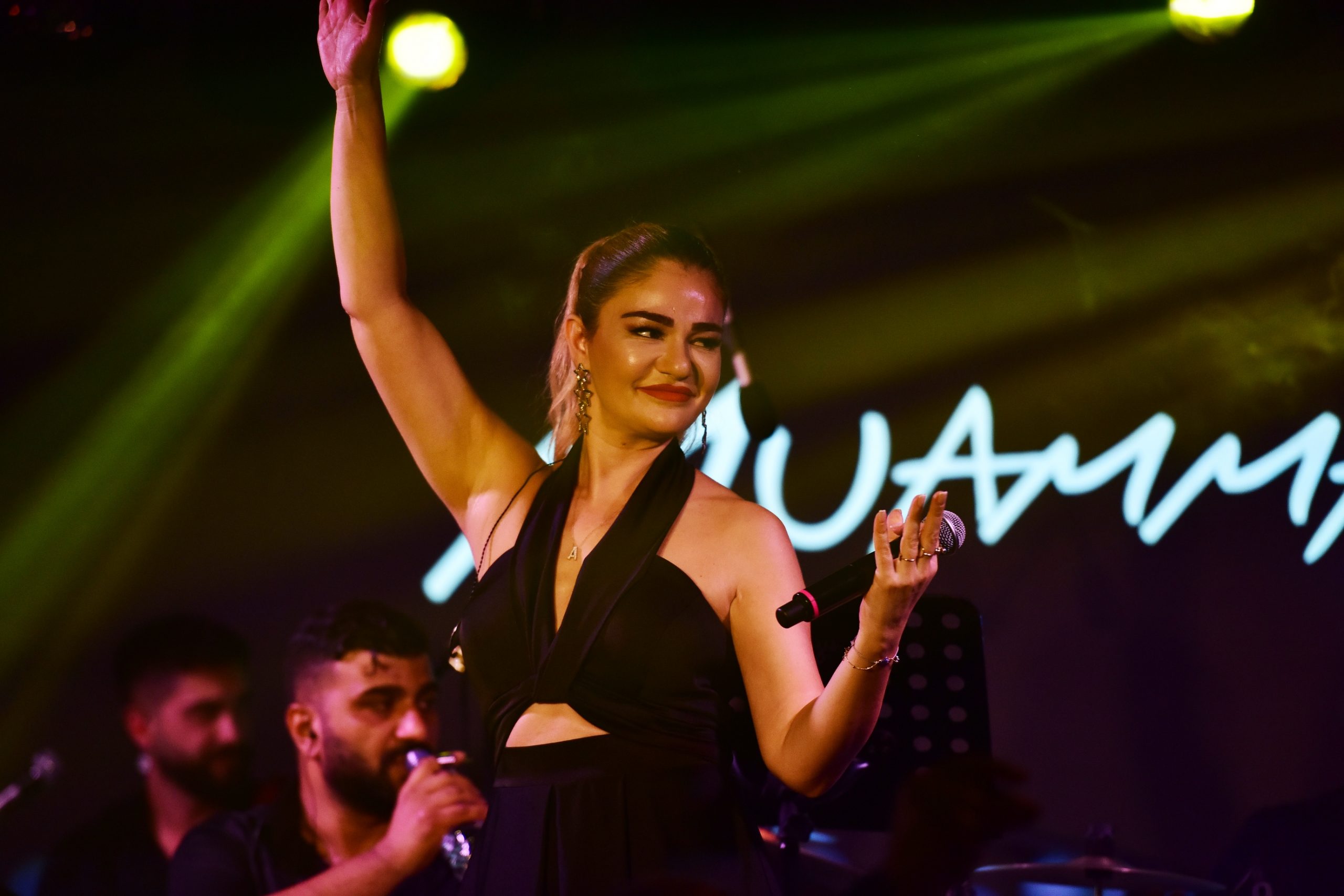 Derya Bedavacı şov