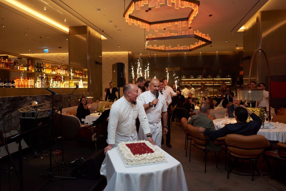 ALEXEY KOGAY, VLADIMIR MUKHIN