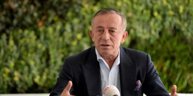374 okulla rekora imza attı