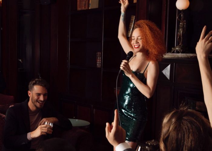Grand Hyatt İstanbul The Library Lounge’da müzik devam ediyor
