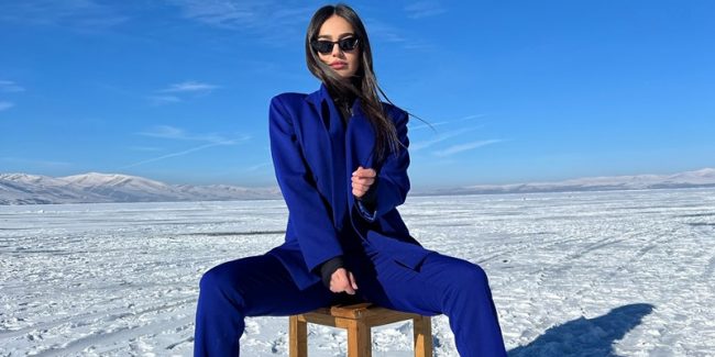 Karlar altında klip