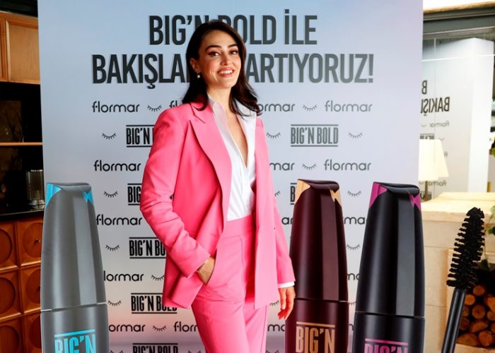 Flormar’dan “Bakışları Abartan” davet