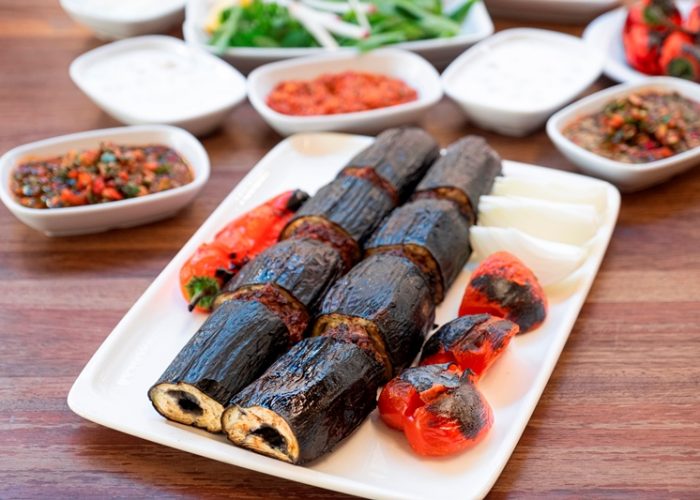 Dedecan’dan patlıcan kebap