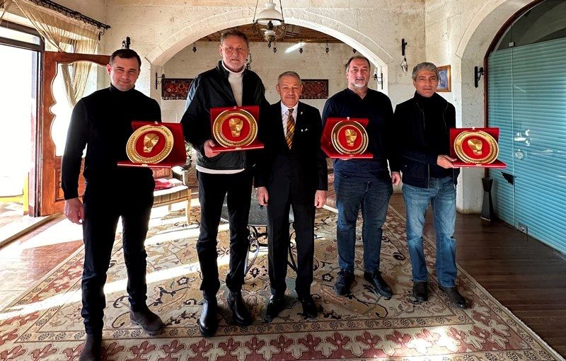 Montenegro’dan gelen misafirlerini Kapadokya’da ağırladı