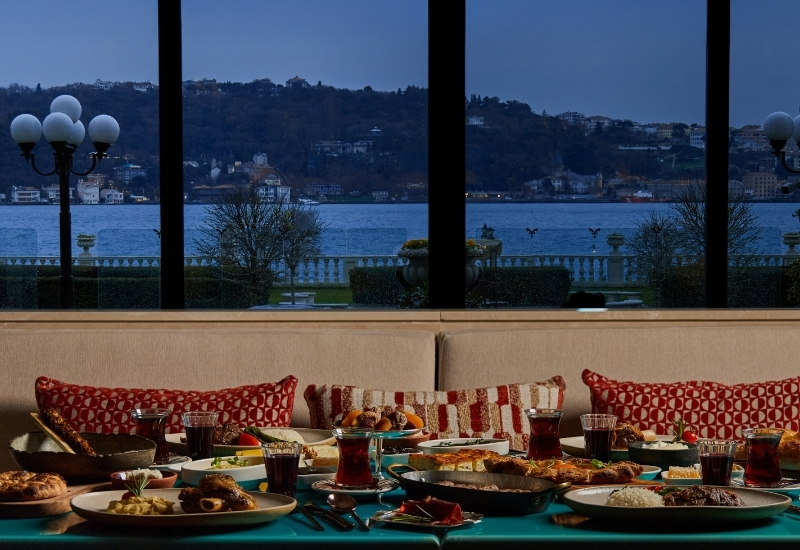 Borsa Restaurant’ın Geleneksel İftar Sofraları Çırağan Sarayı’nda Rüya İstanbul’da