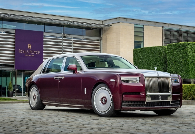 Rolls-Royce Tarihinde İlk: Abalone Kakma İşçiliği